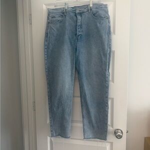 Old Navy Women's Light Blue Straight-Leg Jeans